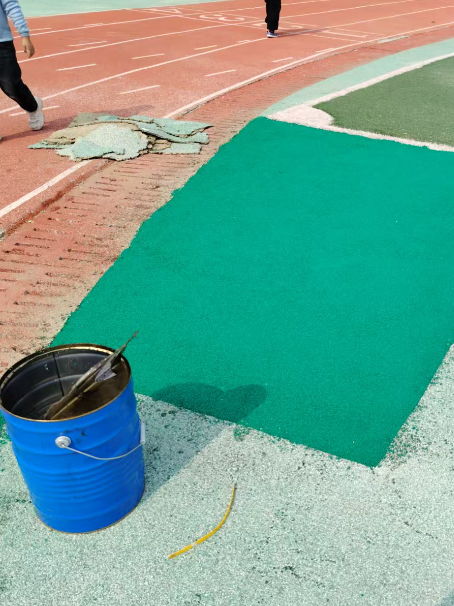 泉州球场翻新修补改造专项服务介绍